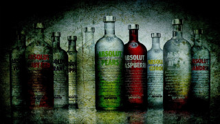 Liquor bottles table black background - a table top next free wallpaper