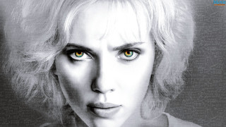 Blonde green eyes black white - photo of her face free wallpaper
