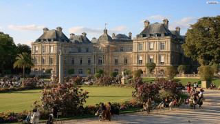 Large building paris school garden - luxury free wallpaper