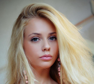 Woman blonde hair blue eyes 5 - eszter mattioni free wallpaper for tablet