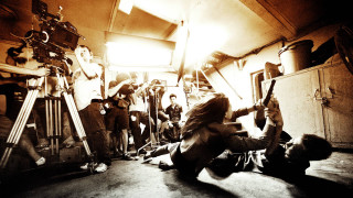 Group photo shoot camera light - a camera free wallpaper