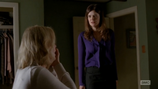 Woman indoors two girls blonde - scene free wallpaper