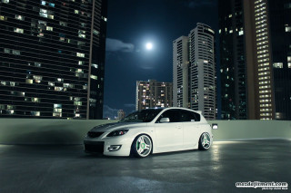 White car city night full - a few building free wallpaper