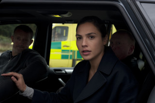 Woman sitting car man yellow - a car free wallpaper