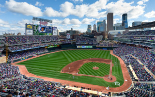 Baseball stadium crowd fans field - a baseball stadium free wallpaper for desktop