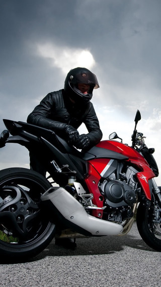 Man helmet motorcycle road cloudy 2 - free motorcycles wallpaper for mobile