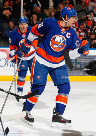 Hockey player ice stick crowd - free seasons wallpaper for mobile