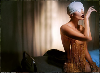 Woman gold dress towel head - a gold dress free wallpaper