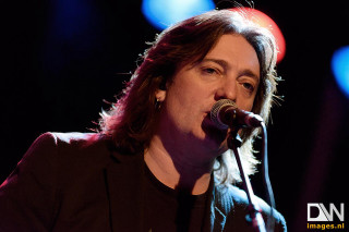 Woman singing microphone stage concert - jimmy nelsson free wallpaper