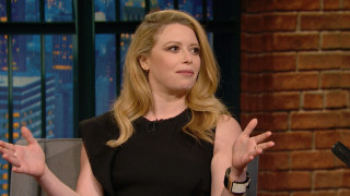 Woman chair hands brick wall - a brick wall behind her free wallpaper for desktop