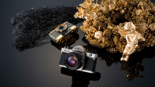 Camera christmas wreath tripod flash - a tripod free wallpaper