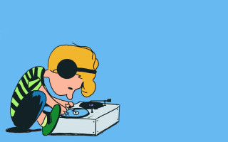 Person playing record table blue - charles schulz free wallpaper