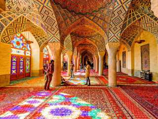 Large room colorful carpets arches - the doorway free wallpaper