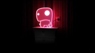 Pink elephant light black table - dynamic lighting free wallpaper