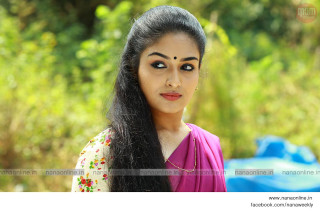 Woman long hair pink shirt 3 - a pink shirt free wallpaper for desktop