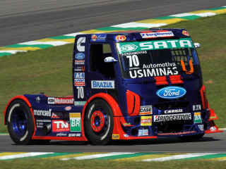 Truck race track grass field - truck free wallpaper