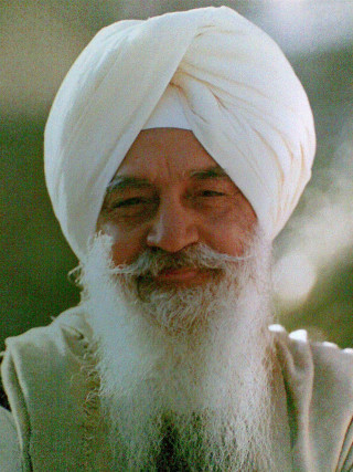 Man white turban beard white - a white beard free wallpaper for mobile