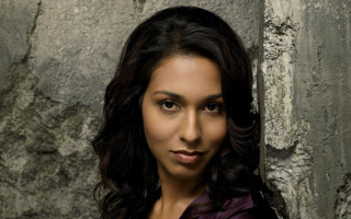 Woman long hair black shirt 30 - free portrait wallpaper for desktop