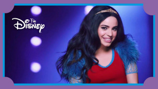 Woman smiling tiarapop art moon - a tiara free wallpaper