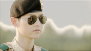 Man military uniform sunglasses green - sunglass and a hat free wallpaper