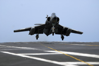 Jet taking off aircraft carrier - amédée ozenfant free wallpaper
