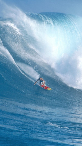 Person riding surfboard wave ocean 7 - in the ocean free wallpaper for mobile