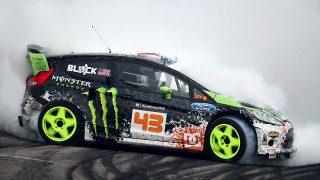 Monster car track smoke tires - tire free wallpaper for desktop