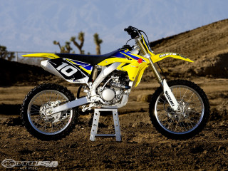 Yellow blue dirtbike dirt hill - dee whitcomb free wallpaper