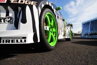 Tire car road sky clouds - rim free wallpaper