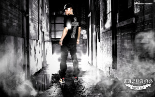 Man stand dark alley black - his head in his hands free wallpaper