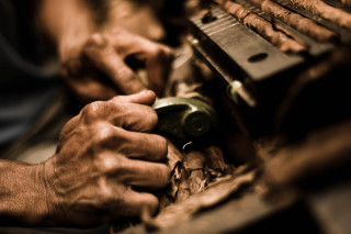 Man working wood hammer hands - a piece of wood free wallpaper