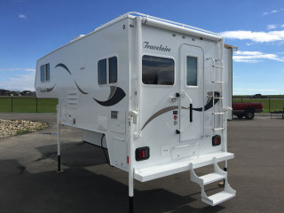 White trailer parking lot grass - bradley walker tomlin free wallpaper