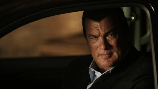 Man suit car window camera - unreal engine 5 free wallpaper