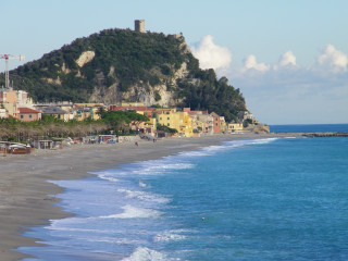 Beach hill houses shore panoramic - cagnaccio di san pietro free wallpaper
