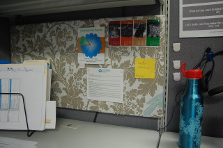 Desk blue water bottle bulletin - movement free wallpaper