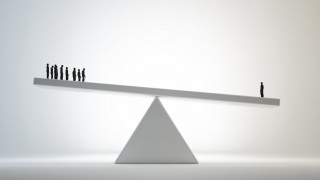 Group people sees scale man - symmetric balance free wallpaper