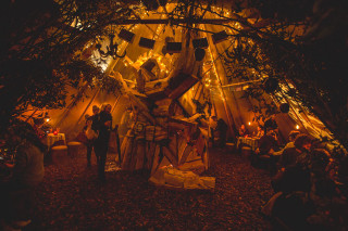 Group tent lights statue man - a tent free wallpaper