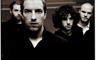 Group men room wall camera - post grunge free wallpaper