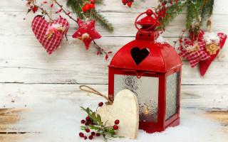 Red lantern heart snow red - romantic free wallpaper