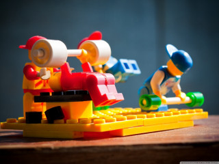Lego toy man skateboard man - assemblage free wallpaper