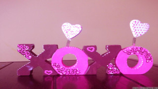 Wooden sign love hearts string - a wooden sign free wallpaper