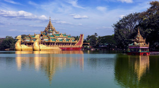 Large boat lake forest hillside - hillside free wallpaper