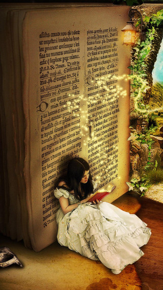 Girl sitting book light reading - a light free wallpaper for mobile