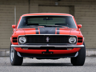 Red car black stripe hood 4 - a black stripe free wallpaper for desktop