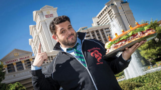 Man holding tray food hotel - ed benedict free wallpaper