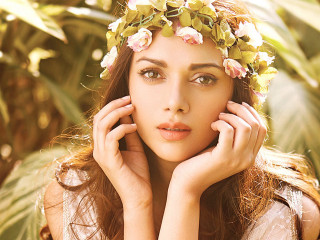 Tropical flower crown photorealistic fashion - a flower crown free wallpaper