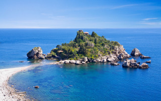 Small island house boat ocean - a small house free wallpaper