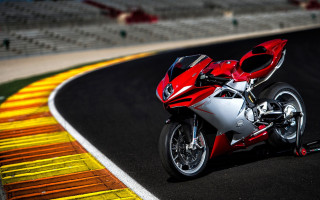 Red motorcycle race track yellow 3 - the bike free wallpaper for desktop