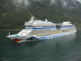 Cruise ship water mountain range - vibrant free wallpaper