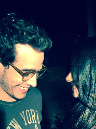 Smiling man woman eye contact - each others eye free wallpaper